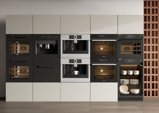 Matt White Lacquer Finished Modern Design Kitchen Pantry Cabinets