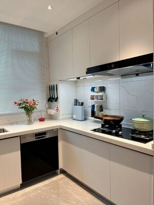 L-Shaped Open Kitchen Flat Panel Cupboard with Benchtop Kitchen Cabinets