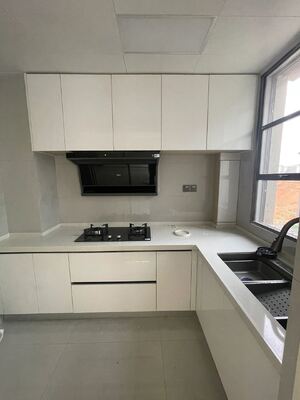Melamine Kitchen Cabinet with Aluminum Handle & Quartz Countertop